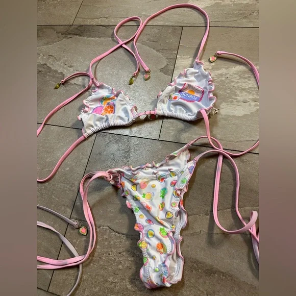 Kulani Kinis Bikini Set in Cutie Frutti - Picture 7 of 14